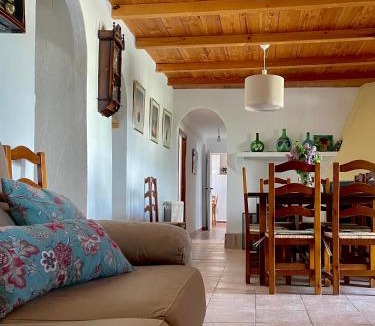 Castril House | CORTIJO EL PRADO l