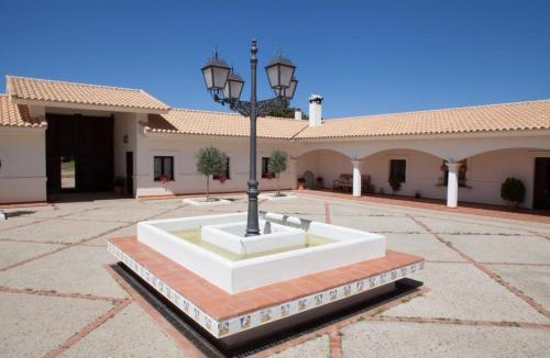 Retamal de Llerena House | Cortijo Los Lomillos - La Encina