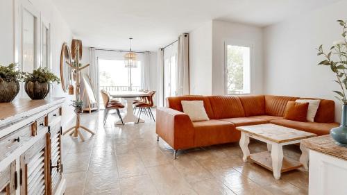 Lloret de Mar Villa | Costacabana - Villa Tropicana