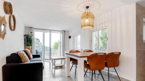Lloret de Mar Villa | Costacabana - Villa Tropicana