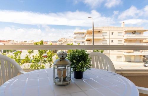 Cubelles Apartment | Cosy apartment for 4 guests with pool, A/C, WIFI, TV and balcony