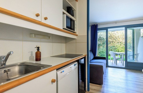 Moliets-et-Maa Apartment | Cosy studio in Moliets et Maa with private terrace, barbecue, ideal for 4 people