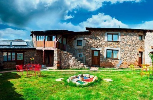 Villafeliz de Babia Cottage | Cottage between Babia and the moon Stars for 4 people