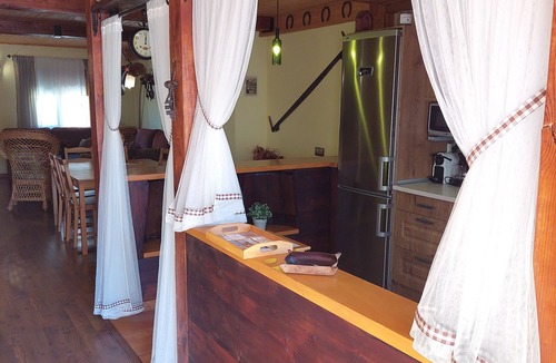 Cabezuela Cottage | Cottage El Pozo de la Cotarra, ideal for 8 people and their pets.