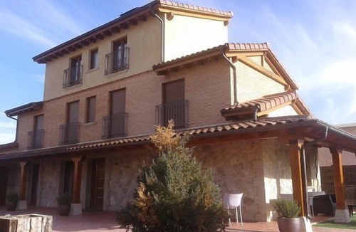 Santa Maria del Campo Cottage | Cottage La Fragua 4 * for 17 people