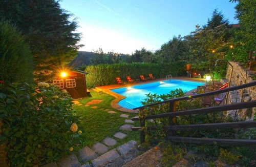 A Lama House | Cottage for 10/14 pax with pool near the coast.