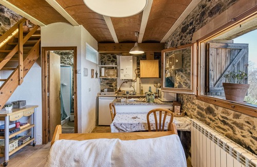 Susqueda Cottage | Cottage 'La Calma' with Mountain View, Wi-Fi and Air Conditioning