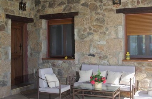 Candeleda Cottage | Cottage Las Camelias for 6 people