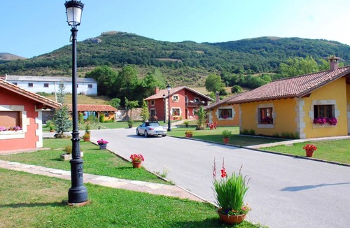 Fontibre House | Country House 'Casa Susi' with Mountain View, Private Terrace and Wi-Fi