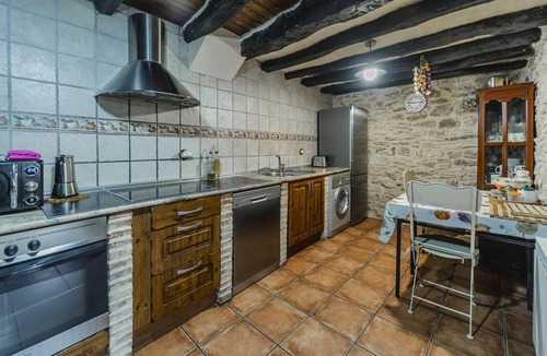 Villallano House | Country House 'Cortijo Las Monjas' with Mountain View, Private Garden and Wi-Fi