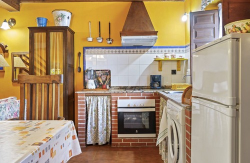 Carabano House | Country House 'La Llavona' with Mountain View, Private Terrace and Wi-Fi