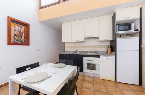 El Pozo de los Frailes House | Country House 'Violeta I' with Mountain View, Private Terrace and Wi-Fi