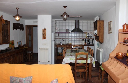 Espeja de San Marcelino House | Country House 'La Chimenea De Soria II' with Mountain Views, Shared Pool and Wi-Fi
