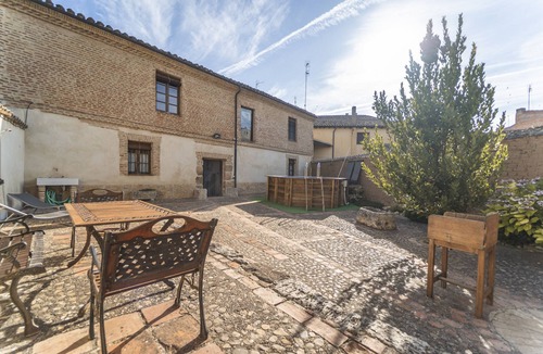 Melgar de Fernamental House | Country House 'Abánades' with Private Pool, Private Garden and Wi-Fi