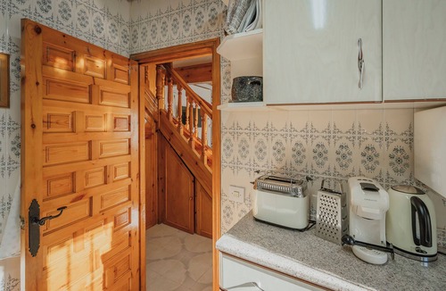 Llanaves de la Reina House | Country Home 'La Casa De Sara ' with Mountain View, Private Terrace and Wi-Fi
