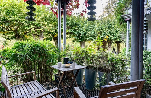 Meruja House | Country House 'Zentralclub Proton' with Mountain View, Private Terrace and Wi-Fi