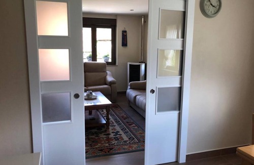 Corao House | Country House 'Apartamento 2' with Mountain View, Private Garden and Wi-Fi