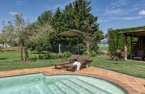 Fonalleras House | Country House 'Can Planas 1' with Shared Pool, Wi-Fi and Air Conditioning