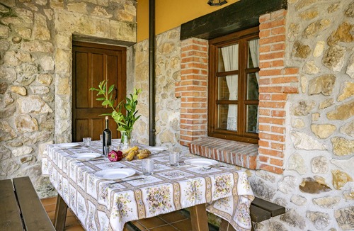 Mestas de Con House | Country House 'Casa Raquel' with Mountain View and Private Garden