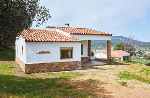 Aldeaquemada House | Country House 'Casa La Encina' with Mountain View, Shared Pool and Air Conditioning