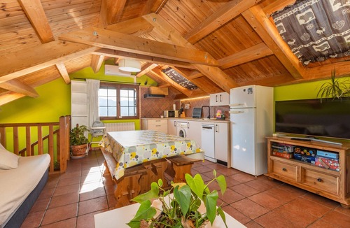Belsierre House | Country House 'Casa Pirinea' with Mountain View and Wi-Fi