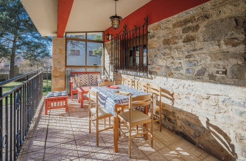 Triollo House | Country House 'El Corcal' with Mountain View, Private Terrace and Wi-Fi