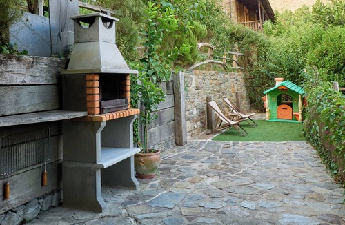 Rimor House | Country House 'El Pajariel II' with Mountain View and Barbecue with Recreational Area