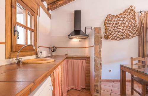 Castril House | Country House 'El Patio Casa Rural' with Mountain View, Wi-Fi and Air Conditioning