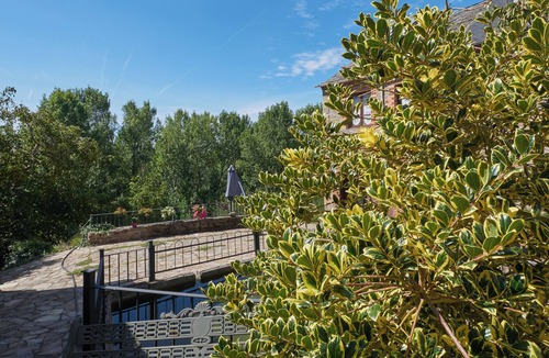 Bembibre House | Country House 'El Sardón I' with Mountain View, Wi-Fi and Air Conditioning
