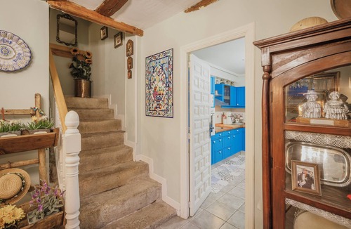 Jaramillo Quemado House | Country House 'La Casona' with Mountain View, Private Garden and Wi-Fi