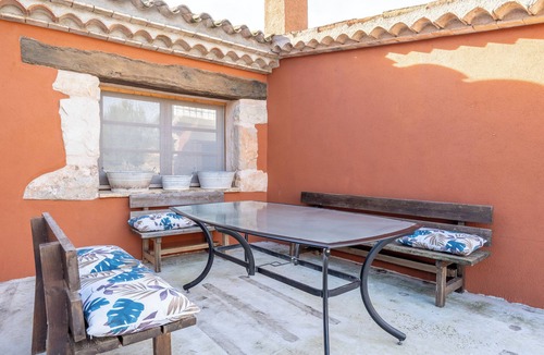 Torrelles de Foix House | Country House 'Ca La Munda-Can Cruset' with Mountain View, Private Pool and Wi-Fi