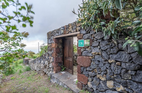 Guarazoca House | Country House 'Gran Drago' with Sea View, Wi-Fi and Air Conditioning