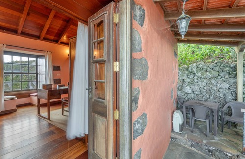 Guarazoca House | Country House 'Gran Drago' with Sea View, Wi-Fi and Air Conditioning