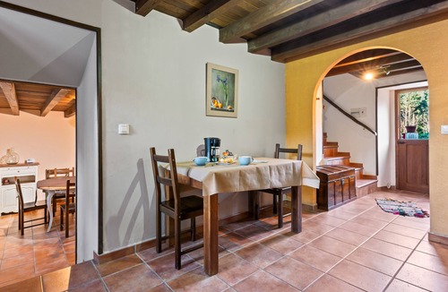 Ortigueira House | Country House 'Esteiro' with Shared Garden and Wi-Fi