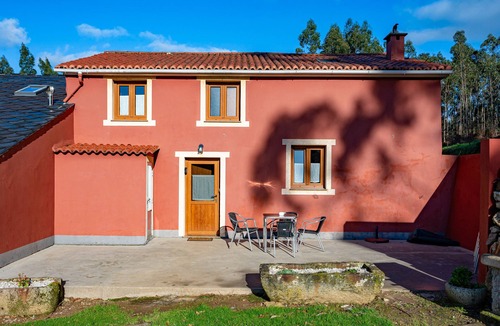 Ortigueira House | Country House 'Esteiro' with Shared Garden and Wi-Fi