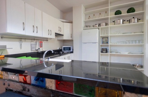 Cazorla House | Country House 'La Casa De La Pintora' with Mountain View, Private Pool and Wi-Fi