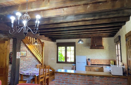 Celucos House | Country House 'Los Avellanos 2' with Mountain View, Private Terrace and Private Garden