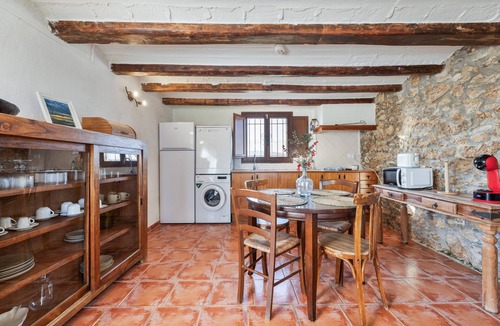 Deltebre House | Country House 'Marisma' with Shared Pool, Wi-Fi and Air Conditioning