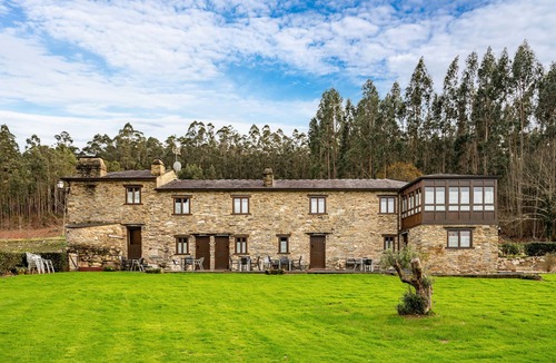 Espasante House | Country House 'Picon' with Shared Terrace, Shared Garden and Wi-Fi