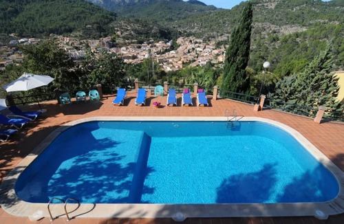 Esporles House | Country House 'Sa Cresta' with Mountain View, Wi-Fi and Air Conditioning