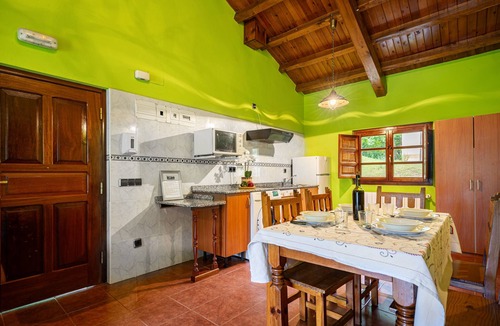 Barzana House | Country House 'Socastillo B' with Mountain View and Private Garden