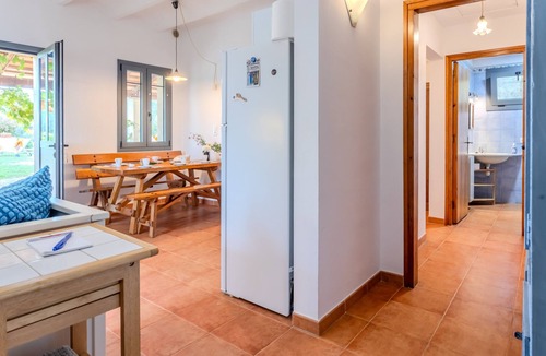 Sant Mateu de Montnegre House | Country House 'Vinyoles 1' with Mountain View, Shared Pool and Wi-Fi