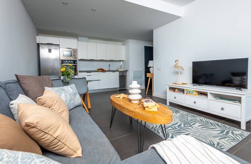 Villaverde Apartment | Cozy apartment with pool