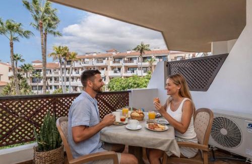 San Miguel de Abona Apartment | Cozy Apt Heated Pool Terrace AirCo Golf