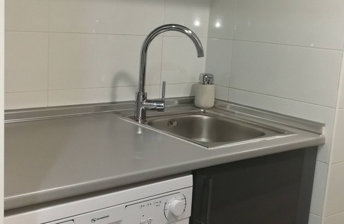 Nou Moles Apartment | Cozy Central Apartment in Valencia + WiFi + Netflix.