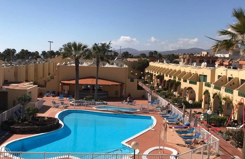 Castillo Caleta de Fuste Apartment | Cozy Duplex Apartment in Caleta de Fuste