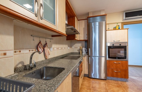 Ordes Apartment | Cozy Family Apartment with Wi-Fi in Ordes