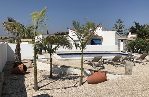 Rojales Villa | Cozy luxury villa and private pool and countless relaxing places to enjoy sun