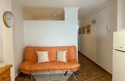 Juan Fernandez Apartment | Cozy Seaside Apartment with Private Terrace and Wi-Fi