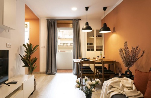 Barceloneta Apartment | Cozy Seaside Getaway in Barceloneta – Steps from the Beach!